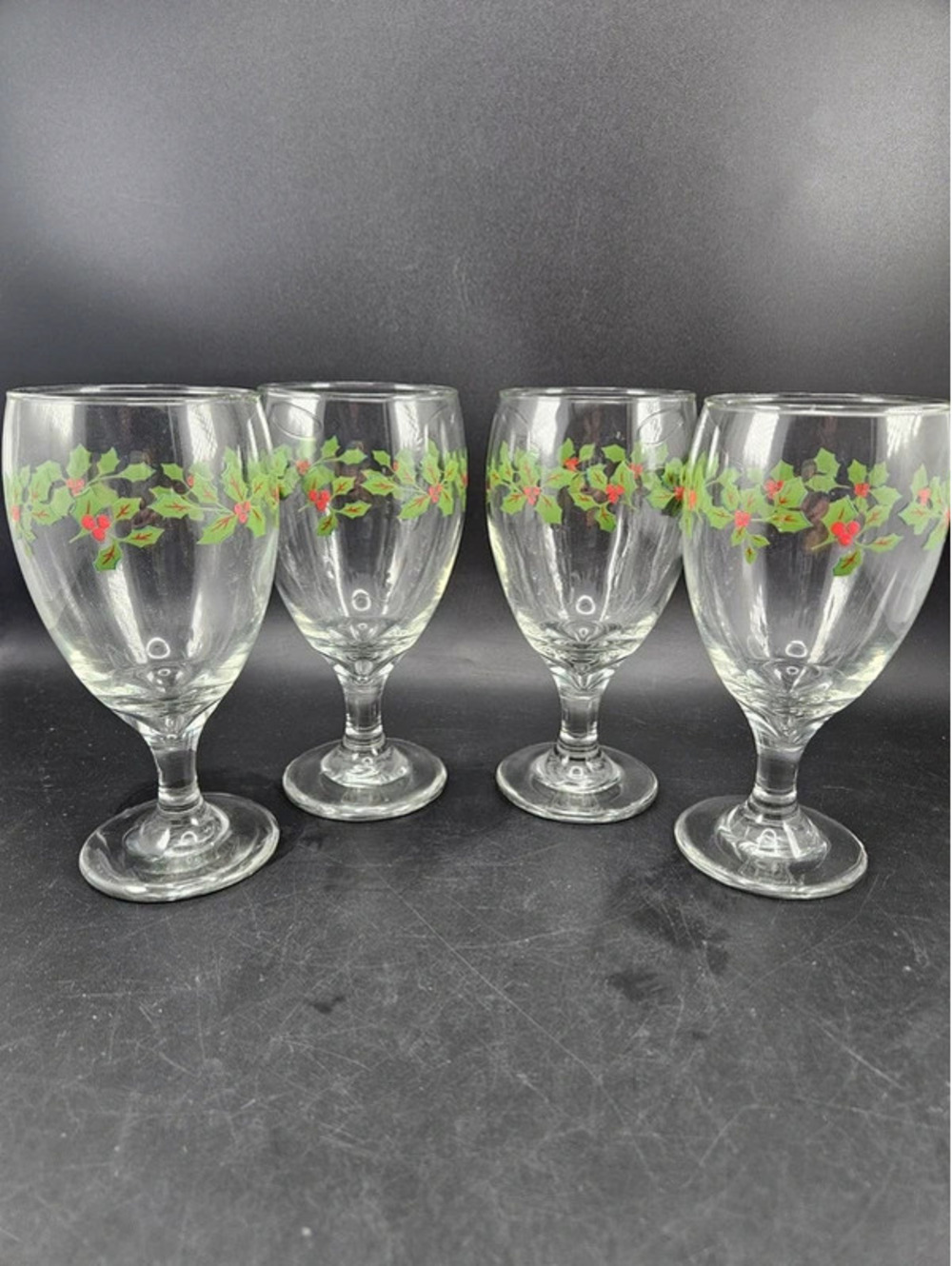 4 Vintage Libbey Christmas Holly Berry Water Goblets Footed Glassware Holiday